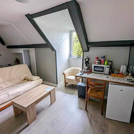 Bed and Breakfast Chez Madame Loic Fere-Champenoise Exterior foto